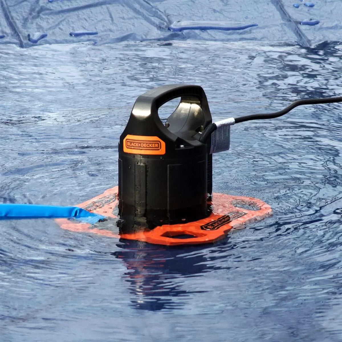 Black+Decker 1500 GPH Submersible Automatic Pool Cover Pump with Discharge Hose